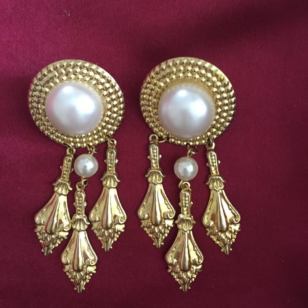 Fashion Exquisite Pearl Earrings